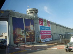 The Wall that Imprisons Palestinians